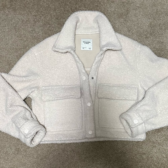 Abercrombie Fleece Crop Sherpa Jacket Cream Small - Picture 3 of 6